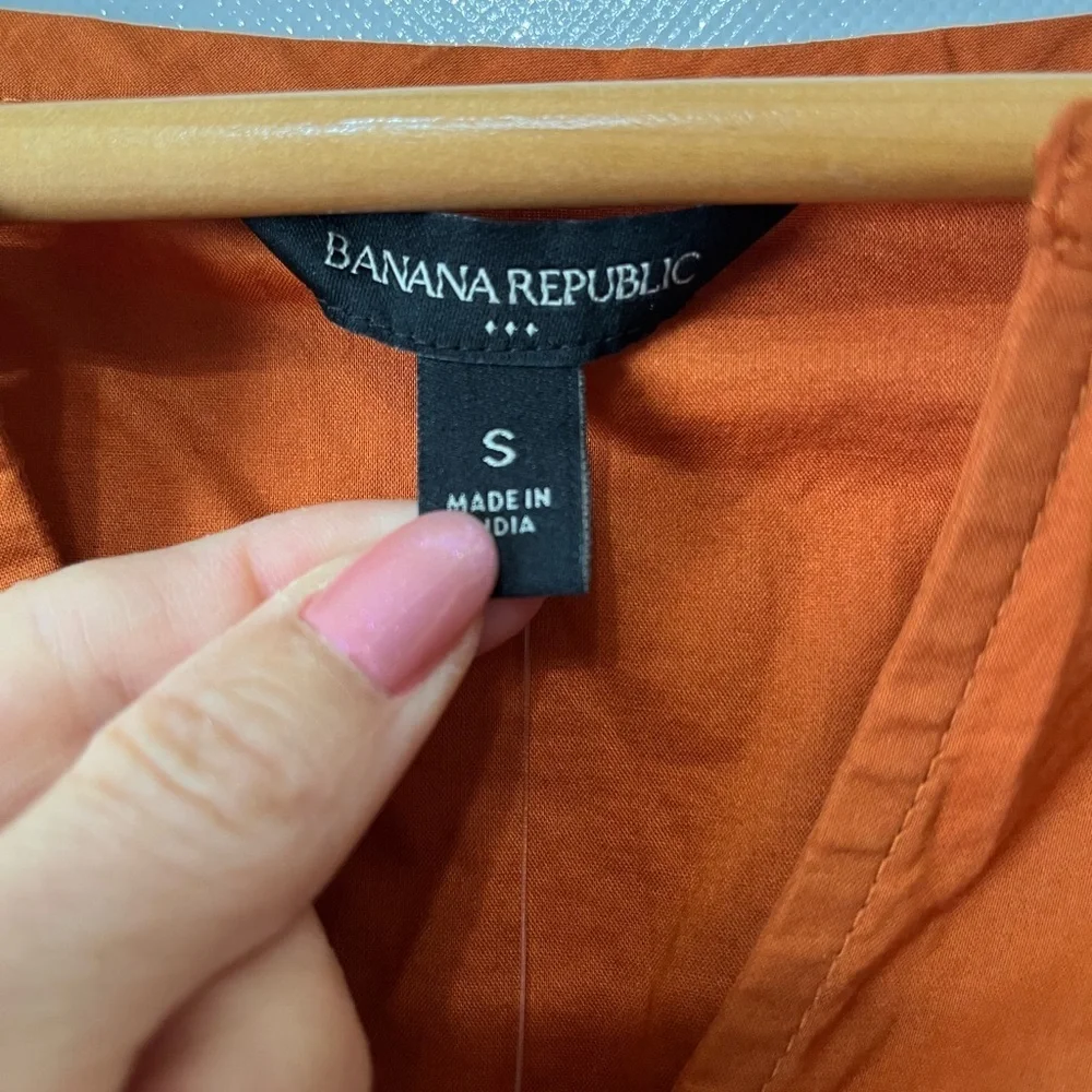 Banana Republic Orange Embroidered Puff Sleeve Top NWT